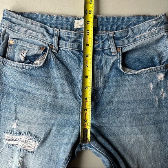 WE THE FREE Distressed Cropped Straight Leg Button Fly Jeans Women’s Size 28 - Picture 8 of 8
